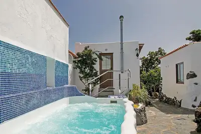 Image de Finca La Hoya 4 - Tradition meets modernity - sea view, whirlpool & conservatory