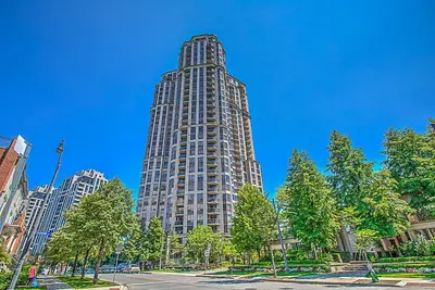 Image de Beautiful Luxury Condo for families or 5 People