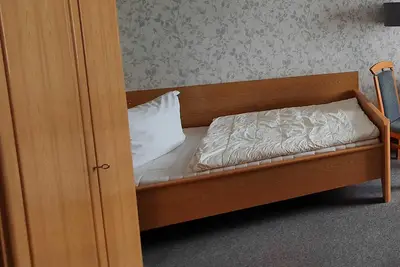 Image de Room 2 (double room with 2 single beds) - bed and breakfast Alte Straßenmeisterei