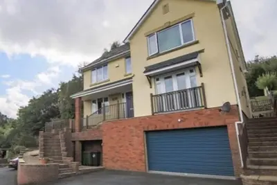 Image de Stunning 5 bedroom family home with unrivalled views