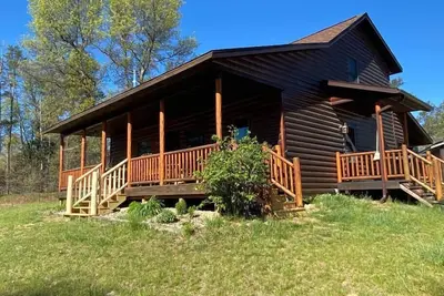Image de Haymarsh Creek Cabin