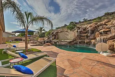 Image de Near Golf: Glendale Oasis w/ Pool & Hot Tub!
