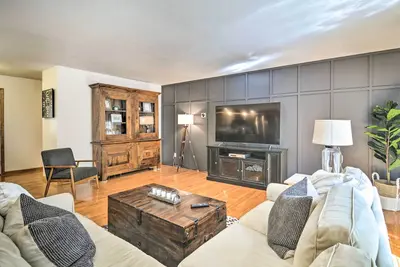 Image de Upscale Family Cottage < 1 Mi to Higgins Lake
