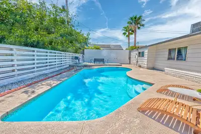 Image de WoW! Amazing Villa 3 min from the strip large pool fully remodeled and sparkling