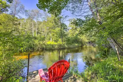 Image de Little Manistee Riverfront Cabin w/ Fire Pit!