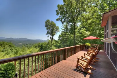 Image de Best Views in North Ga, Fire Pit, Hot Tub