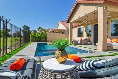 Image de Beautiful 4Bd/3b House, New Pool and Spa. Nice View on Golf Course. Pet friendly!