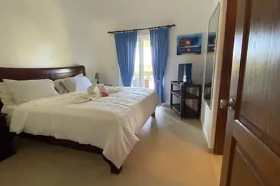 Image de Villa with private pool/garden in gated community, with sport courts, near all
