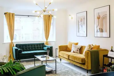 Image de Chic Beach Getaway (sleeps 6) - 4 mins to beach