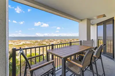 Image de Summer House 202 by Deserving Vacations