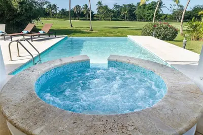 Image de Punta Cana Bachelor Party 5 Br Villa