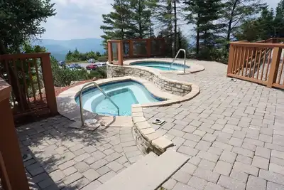 Image de Rimfire 246:  1br: Slope Side! Hot Tub! Tastefully Decorated