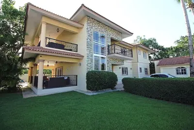 Image de Guest-friendly 14bd complex in central Sosua, 2 pools, fast Internet, cable Tv