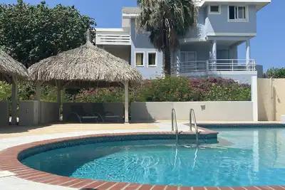 Image de Villa walking distance Mambo Beach!