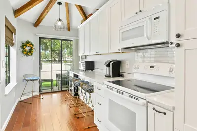 Image de Beautiful Home Close to Shopping & Dining w\/Free WiFi, Shared Pool, Private W\/D