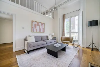 Image de Spacious South Ken 2br w/ Elevator, nr South Ken Station, by Blueground