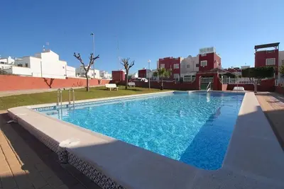 Image de Nouvel appartement à \"Los Altos Torrevieja\" avec piscine partagée et Wi-Fi