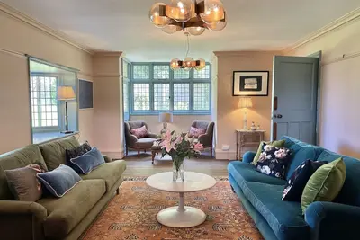 Image de Oldestairs House is a much loved family coastal home built in 1910, located in Kingsdown, a beautifu