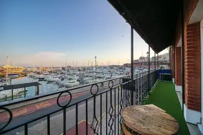 Image de Royal Harbour Retreat -Modern and stylish with harbour views