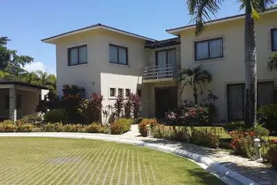Image de 7bd beach complex on Playa Laguna, guest-friendly, fully furnished and equipped