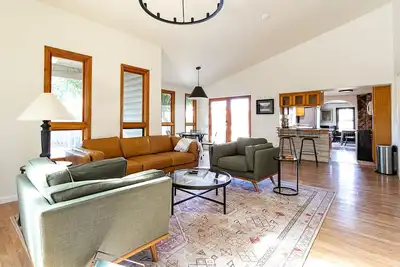 Image de 5-Star Lux Modern Cabin in Dt Fruita ❊ Dog Friendly❊