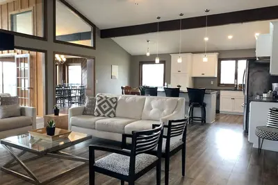 Spectacular Lake Home on Locke Lake in Monticello!