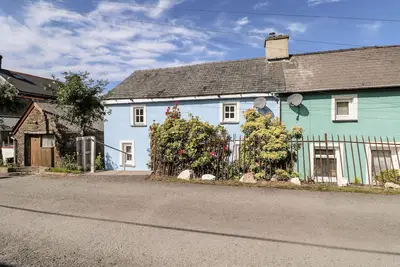 Image de 1 The Terrace, pet friendly, with open fire in Newport, Pembrokeshire