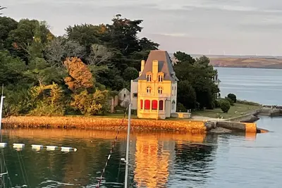 Image de Trebou magnifique vue mer  T3  baie de Douarnenez port de Tréboul et île Tristan