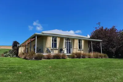 Lakeside Farm Cottage- where life stops and holidays start!