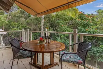 Image de Spacious, Airy Living with Private Lanai Views