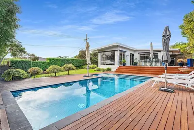 Image de Fabulous holiday house close to the beaches  (sleeps 10)