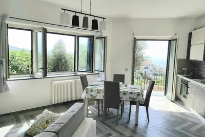 Image de Appartament on the first floor of a cozy villa - Il Limone - balcony and view