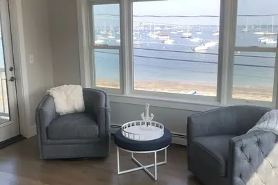 Image de Luxury Waterfront Condo in downtown Jamestown