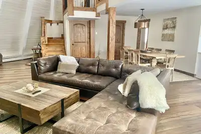 Image de Maison moderne 6 chambres à West Vail avec 2 grandes terrasses, à 300 yards de la navette gratuite de Vail