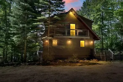 Image de Peace on the Lake. . . close to Downtown Charlevoix