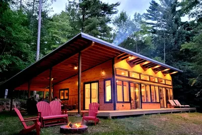 Image de Modern Cabin with Classic Northwoods Experience. . . Close to Trails