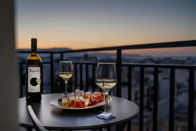 Image de Sunset Luxury Suite - Roof Top Suite in the City Centre