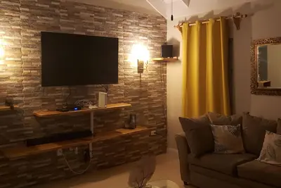 Image de A home away from home is a villa located in a quiet gated community in St Ann.