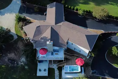 Image de Primary and Guest Home Sleeps 26 Comfortably