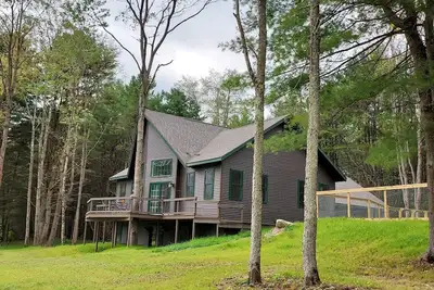 Image de Name: Hill Side<br>Country Setting. Heated Pool. 4 minutes to Dreams Park.