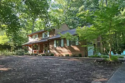 Image de Peaceful Retreat in Woods