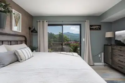 Image de Walk 2 Downtown Gatlinburg/Gorgeous Mountain Views