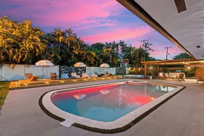 Image de Fab Villa w/Terrace+Grill+Billiards | Top Location