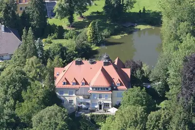 Image de Appartement de 5 pièces av. grande cuisine habitable dans le château de Mörlbach