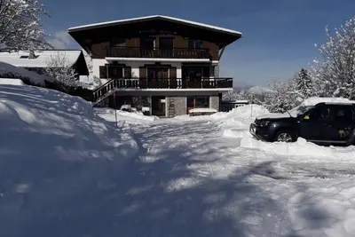 Image de Spacieux appartement, terrasse, vue dégagée sur la vallée et sur le mont-blanc