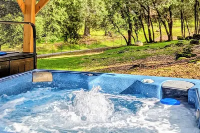 Image de Yosemite Deer Meadow -Bass Lake/Hot tub/Bbq/Game room/kid-friendly/Family fun