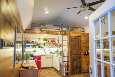 Image de Teton Tiny Home- halfway between Targhee & Jhmr