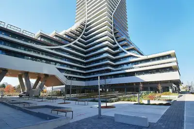 Image de ★Spacious Lakeview Condo Near Downtown (Sleeps 6 adults + 2 kids)★