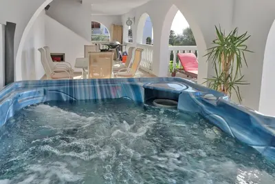 Image de Villa spacieuse près de Fuengi avec vue sur mer et montagnes, piscine, Pas de moins de 40 ans