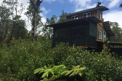 Image de Lava Rock Camp🌋 Off-grid Treehouse